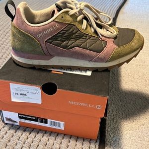 Merrell shoes size 9